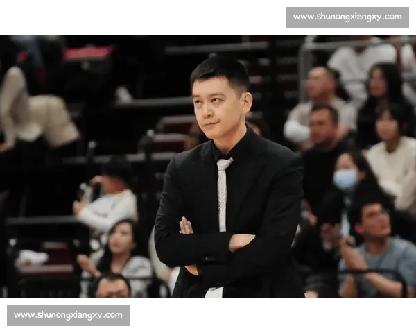 辽宁男篮夏训正式启动!杨鸣治军严苛 + 形象亮眼,弗格离队后内线重建迫在眉睫 辽宁男篮夏训正式启动!杨鸣治军严苛 + 形象亮眼,弗格离队后内线重建迫在眉睫