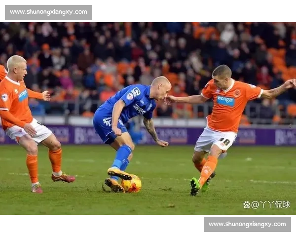 布莱克浦迎战艾斯特城激烈对决 双方全力争夺宝贵三分